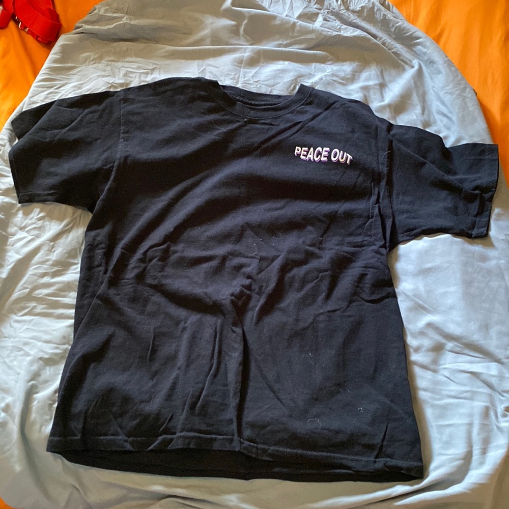 Black Tee